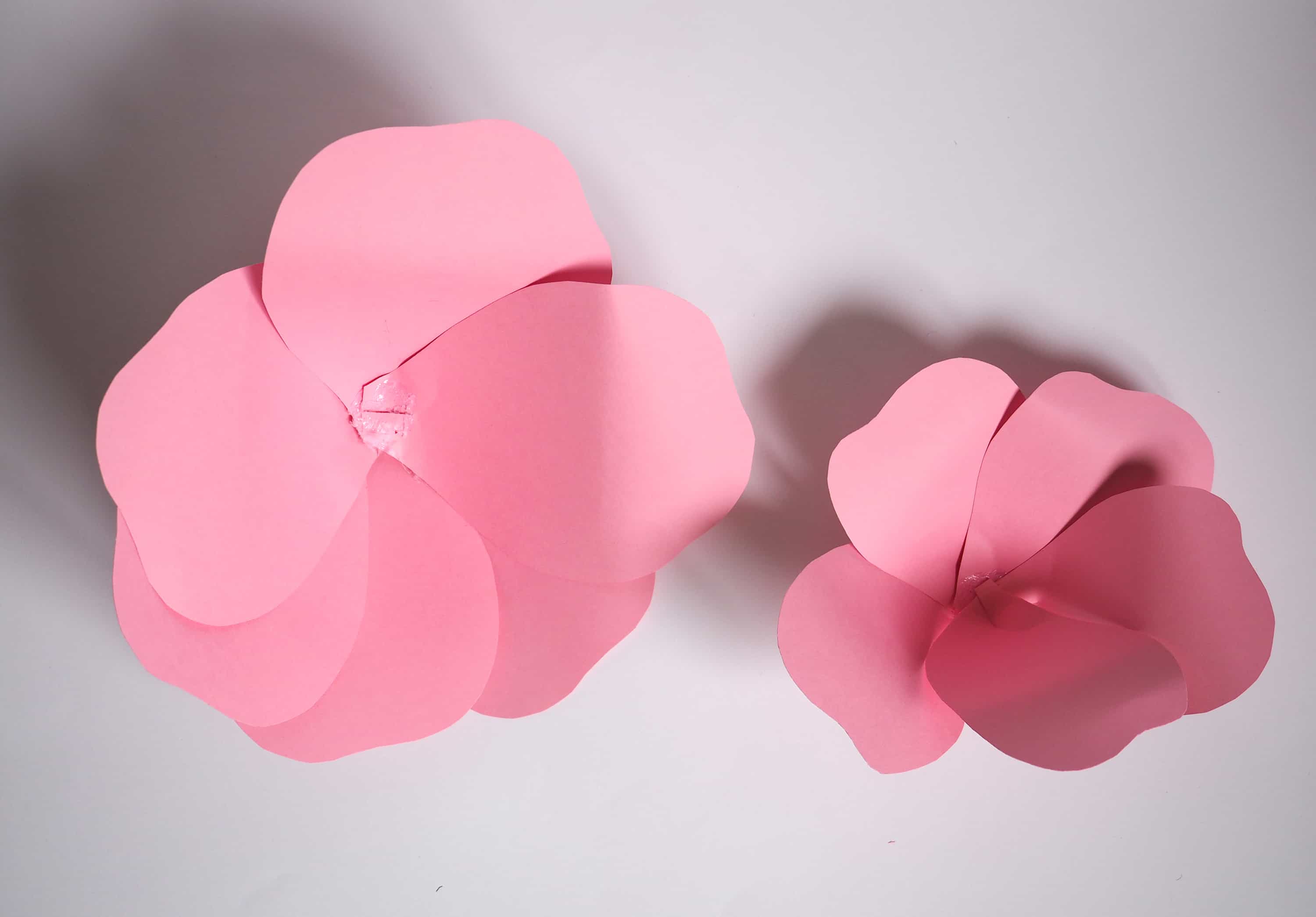 Fabriquer des fleurs en papier DIY facile à faire soi-même